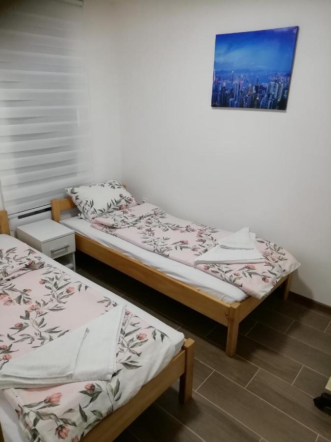 Mia Apartmani - Novoizgradjeni Objekat 上米拉诺瓦茨 外观 照片