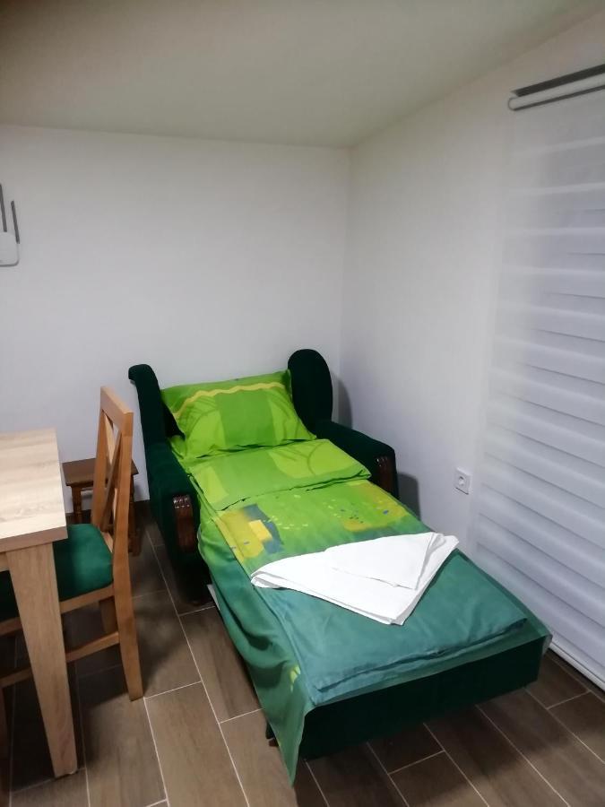 Mia Apartmani - Novoizgradjeni Objekat 上米拉诺瓦茨 外观 照片